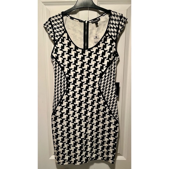 Houndstooth Stretchy Bodycon Dress - Picture 1 of 3